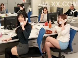 Đi công tác mà em đồng nghiệp thế này sao chịu nổi